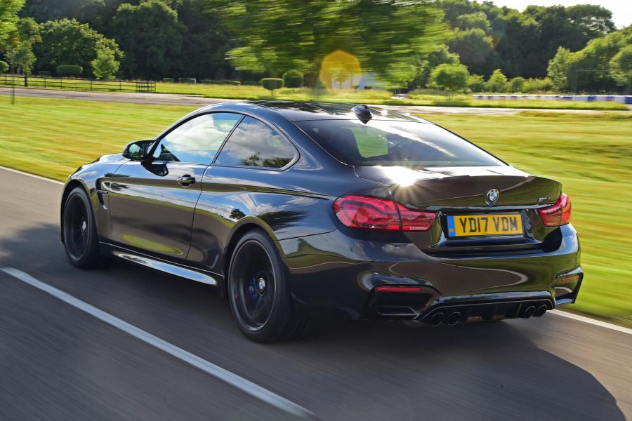  BMW M4 Coupe (F82) 2017 года  (UK) (фото 15 из 26)